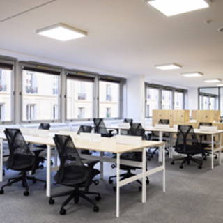 Bureau privé 60 m² 16 postes Location bureau Rue Treilhard Paris 75008 - photo 1